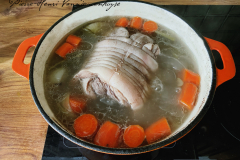 Tête de veau cuisson dans son Bouillon