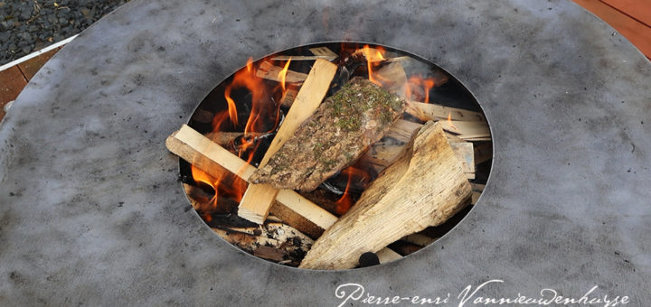 Allumage d'un brasero plancha